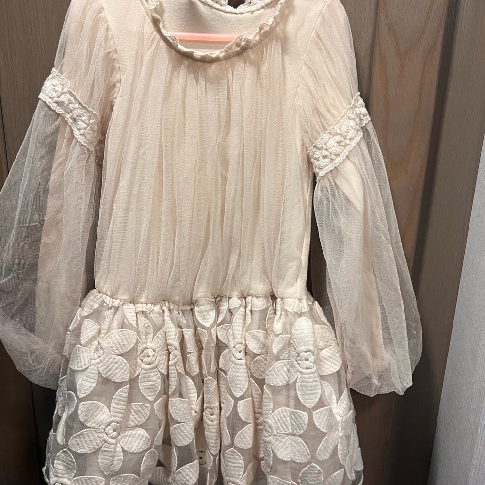 Trish Scully Elegant Cream Dress with Floral Details Size 8